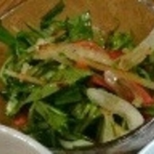 スモークサーモンとオニオン水菜サラダ
